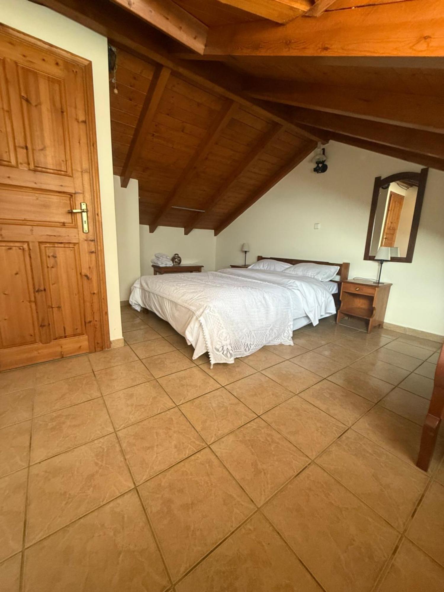 Arcadianis Lakeview Villa At Psari Arkadias Psarion ภายนอก รูปภาพ
